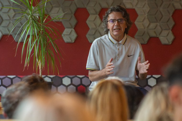 Kvantumfizika költőknek, avagy a kvantumszínház előfutára