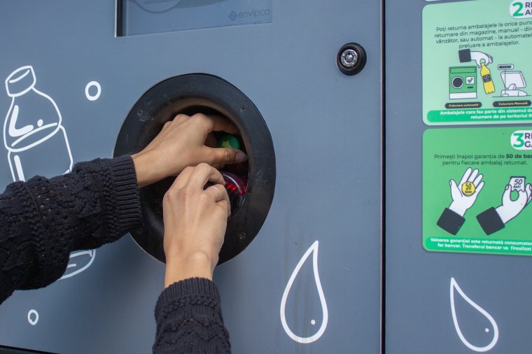 Utánajártunk, hogy valóban át lehet-e verni a csomagolásvisszaváltó automatákat