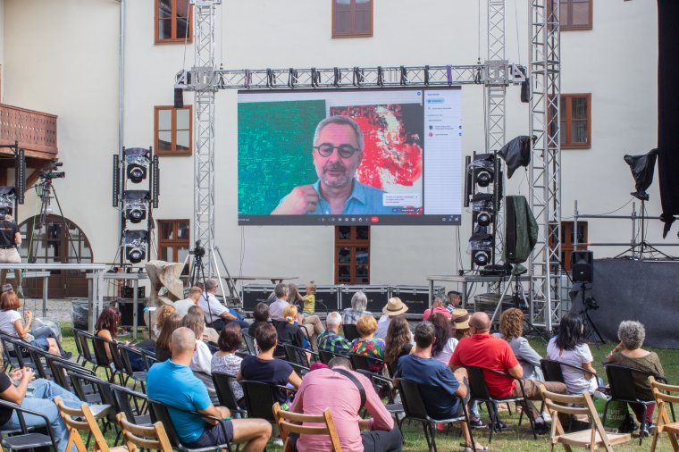 Barabási Albert László: a kommunizmus ideje alatt könnyebb volt atomfizikussá válni, mint művésszé
