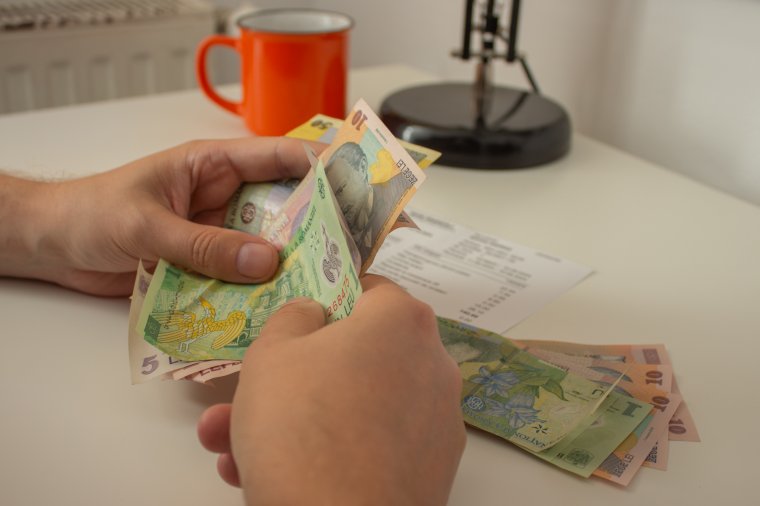 Továbbra is Romániában az egyik legalacsonyabb a minimálbér az EU tagállamai közül
