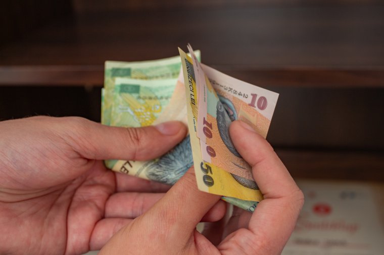 Keveset tudunk a pénzről, pedig hasznunkra válnának a pénzügyi ismeretek