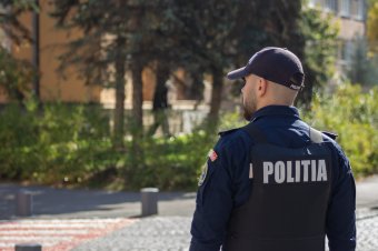 Ablakokat tört be, erőszakosan viselkedett egy diák egy marosvásárhelyi iskolában