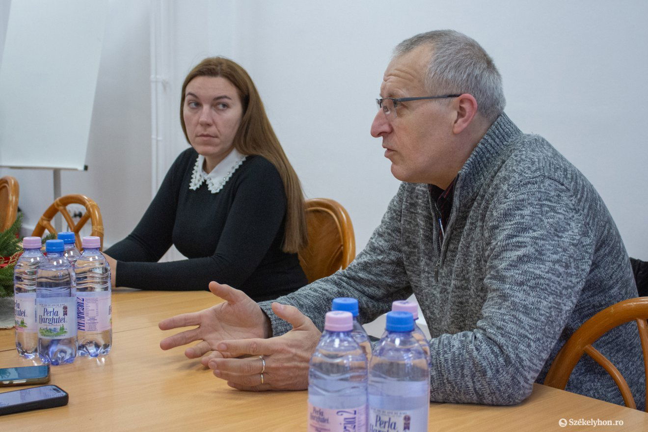 önkéntes, program, adománygyűjtő, Caritas