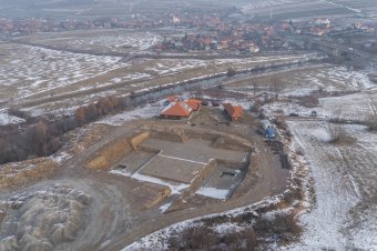 Készül az újabb csíkszéki tanuszoda alapozása