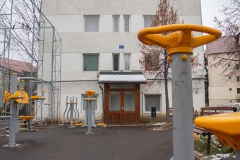 Egy lépéssel közelebb a csíkszeredai szociális központ felújításához