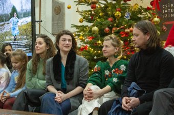 A gyerekek jelenléte meghatározza ezt a színházi élményt