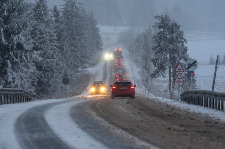 A hét elején is kitart a szeles idő, újabb riasztásokat adtak ki a meteorológusok