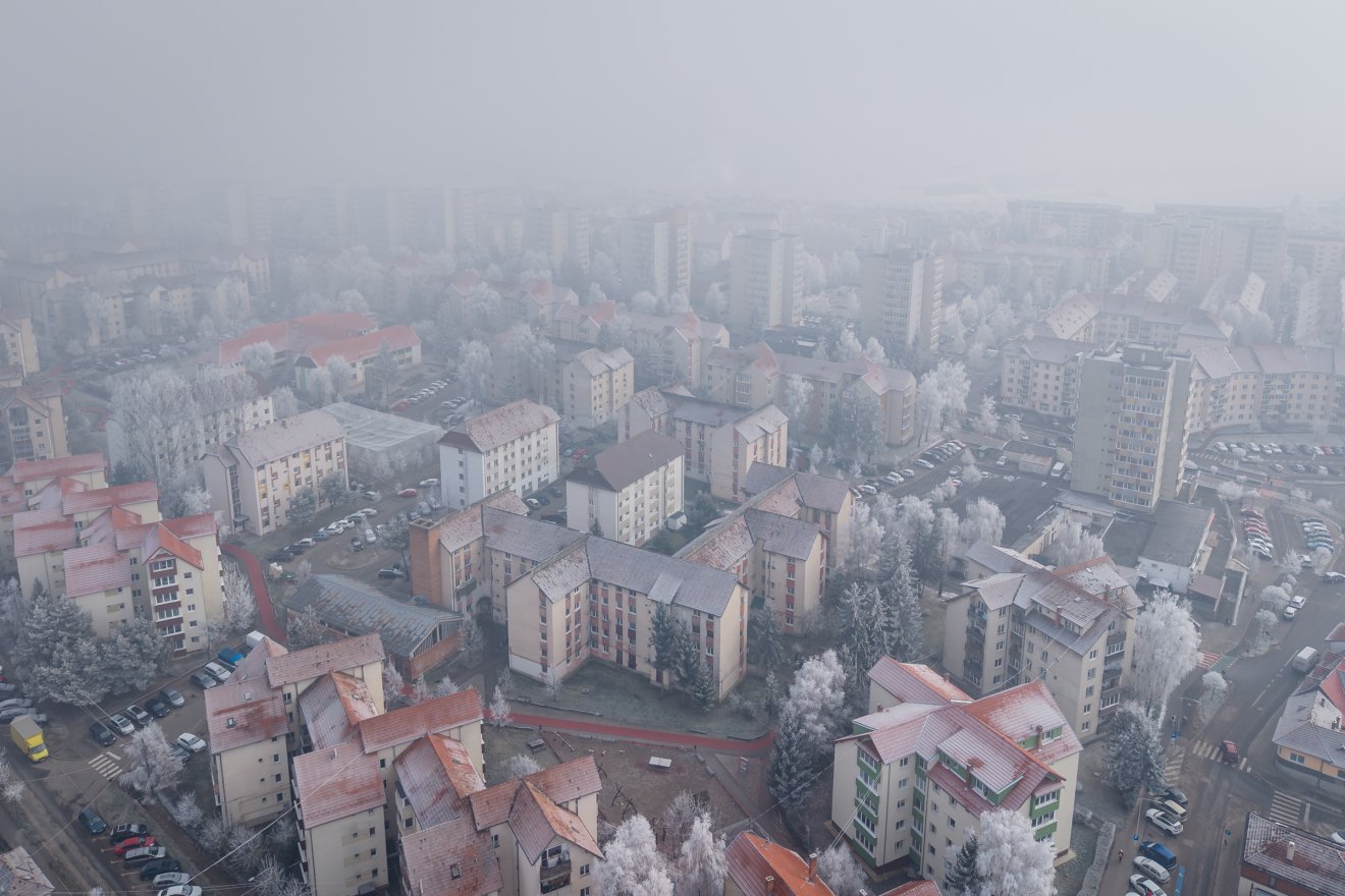 Ködös Csíkszereda. Nemcsak a hargitai megyeszékhely, hanem az egész ország számára megpróbáltatásokkal teli esztendő volt az idei