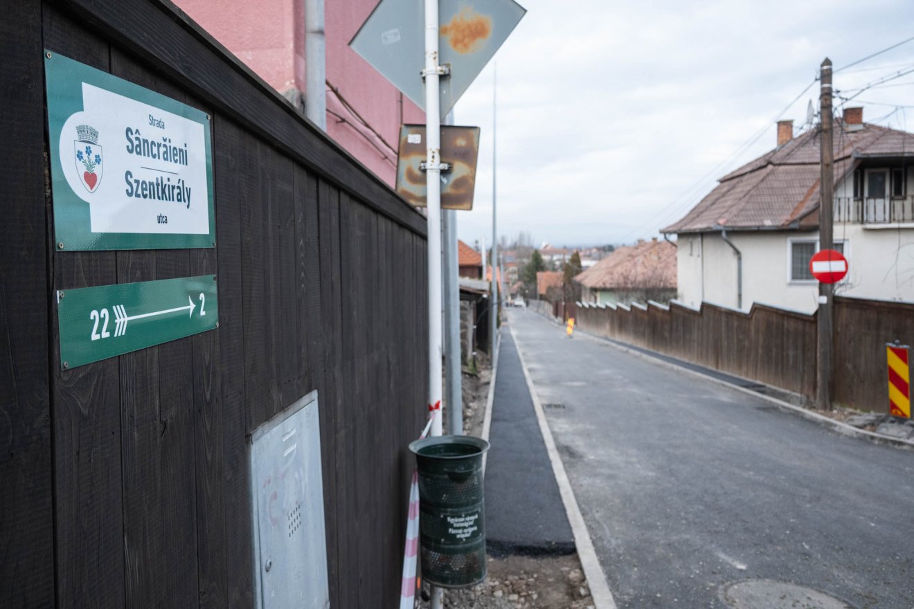 Nemsokára végeznek a munkálatokkal, megszűnik az útzár • Fotó: Borbély Fanni