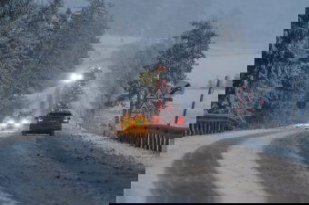 A hét elején is kitart a szeles idő, újabb riasztásokat adtak ki a meteorológusok