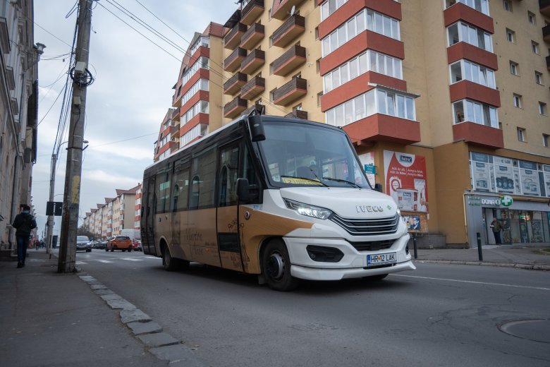 Hétvégenként ingyen lehet buszozni Csíkszeredában, ezzel együtt drágul a buszbérlet