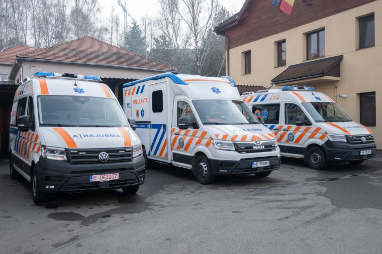 Öt új mentőautóval bővült a Hargita megyei mentőszolgálat járműparkja