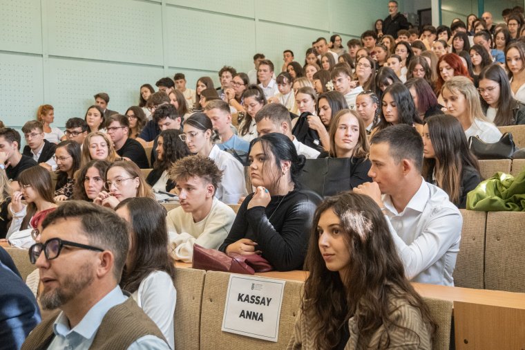 Jó hírek a Sapientiáról: doktori iskola, új mesterképzések, folyamatos építkezés