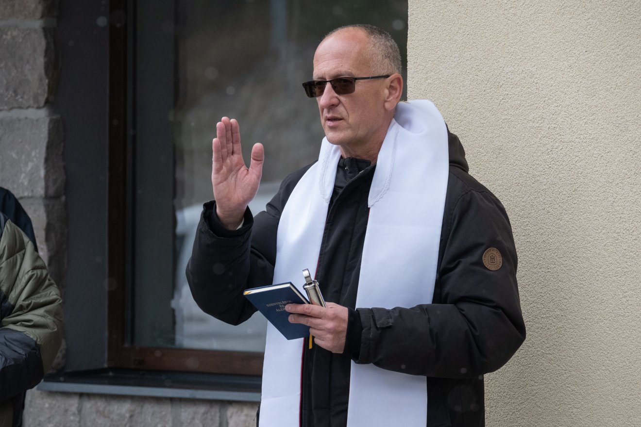Bátor Botond pálos szerzetes szentelte meg a létesítményt •  Fotó: Borbély Fanni