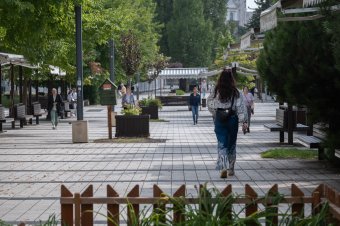 Enyhén csökkent a munkanélküliségi ráta, a fiatalok körében továbbra is nagyon magas az állástalanok aránya