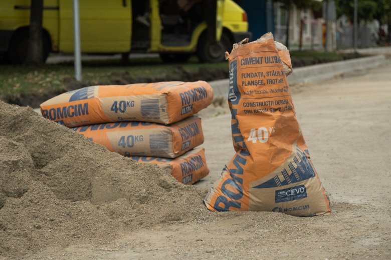 Átszabták a dolgokat: 21 millió lejt osztottak újra beruházásokra Csíkszeredában