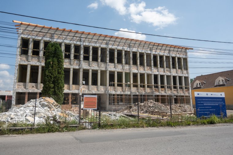 Teljes átépítés alatt az APIA Hargita megyei székháza
