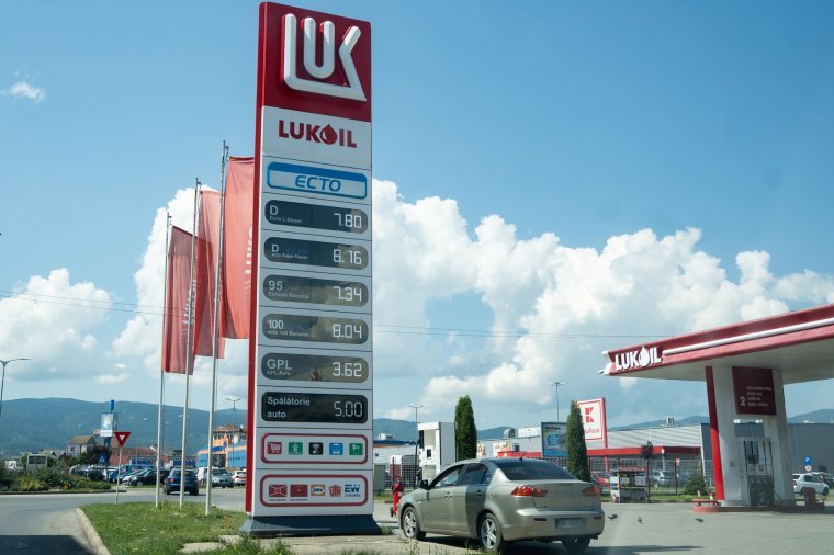 Ennyit fizetünk az áfaemelés óta az üzemanyagért