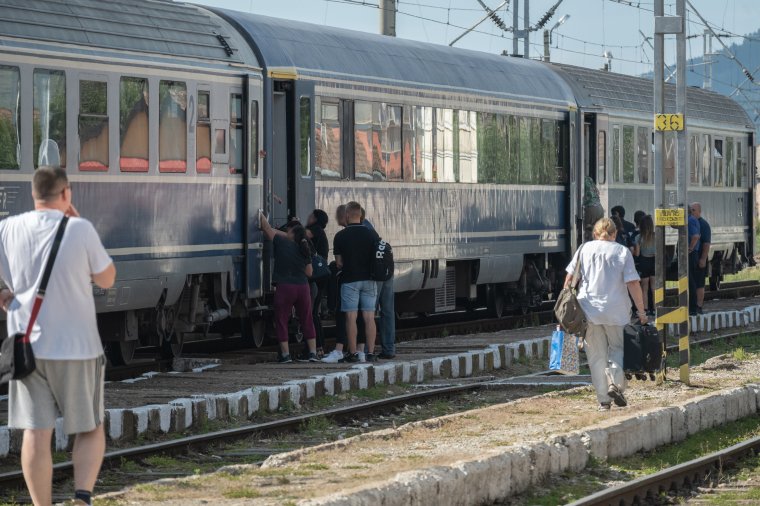 Ezt már lassan nem követni – mégsem állítanak le vonatokat a CFR-nél