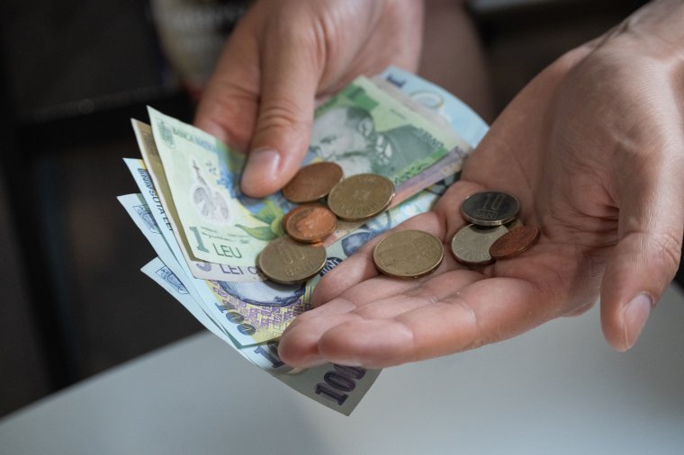 Mire észbe kapnánk, már jóvá is hagyta kormány a második deficitcsökkentő csomag tervezeteit