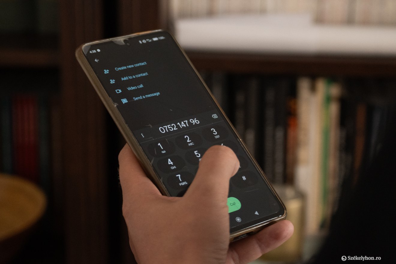 A hívószámkijelzést eredetileg csupán kényelmi szolgáltatásnak szánták. Képünk illusztráció • Fotó: Borbély Fanni