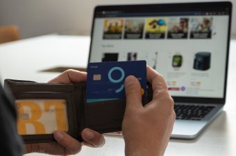 Amikor az adóhatóság is arra kér, ne utaljunk pénzt