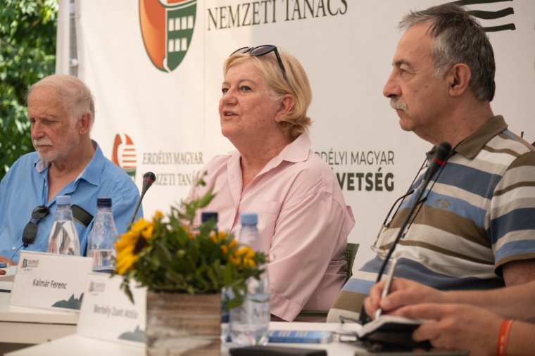 „Nem akarunk a menüsoron szerepelni” – Szili Katalin Tusványoson az őshonos kisebbségek jövőjéről