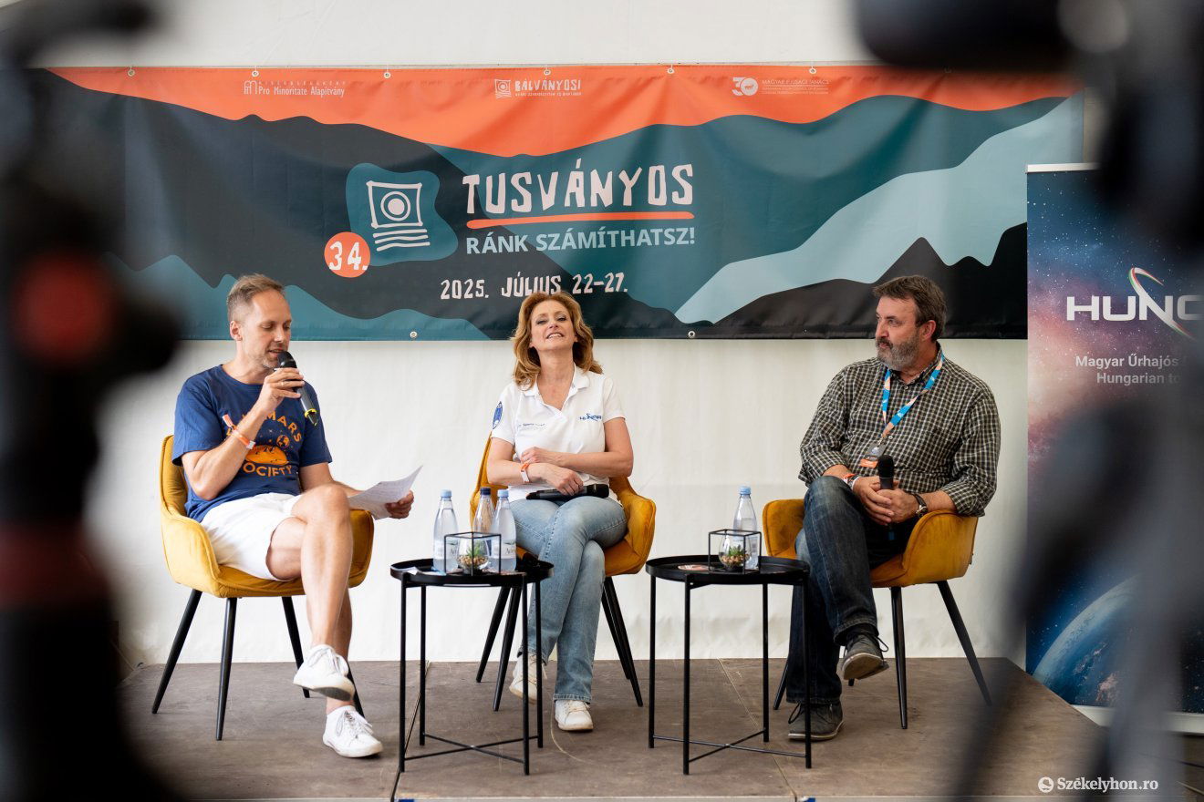 űr, Kapu Tibor, világűr, Ferencz Orsolya, Palkovics László, Dobos Gábor, Magyar Űrhajós Program