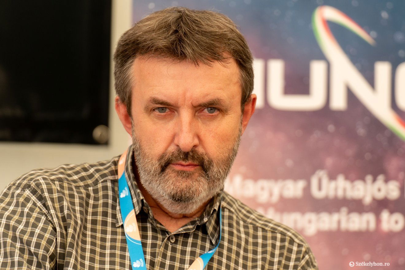 űr, Kapu Tibor, világűr, Ferencz Orsolya, Palkovics László, Dobos Gábor, Magyar Űrhajós Program