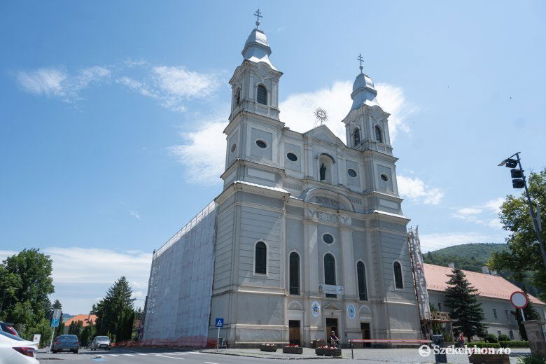 Megújul a csíksomlyói kegytemplom, anyaországi támogatással óvják a magyarság egyik legfontosabb zarándokhelyét