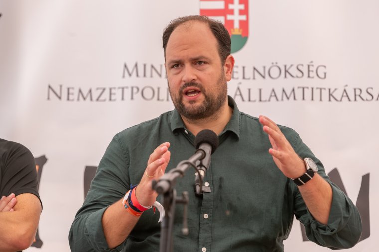 Nacsa Lőrinc Tusványoson: a fiatal magyar családokkal erősödik a magyar jövő