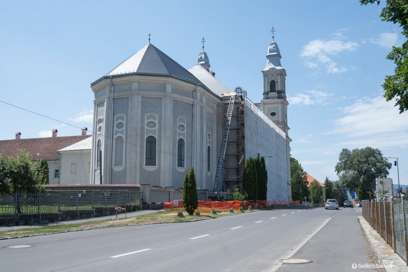 •  Fotó: Borbély Fanni