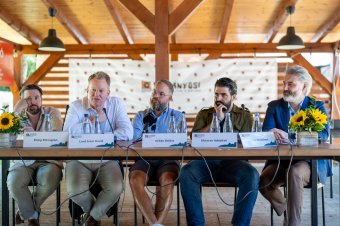 Orbán Balázs Tusványoson: a nyugati politikai rendszer teljes átalakítására van szükség