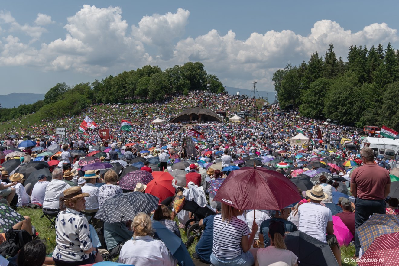 &bullet;  Fotó: László Ildikó