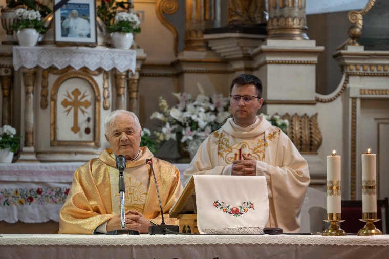 Hat évtized papi szolgálatáért mutatott be gyémántmisét Boros Károly nyugalmazott főesperes