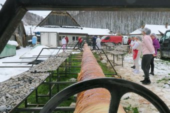 Megtartják a rekordkísérletet, de Ferenc pápáról is megemlékeznek