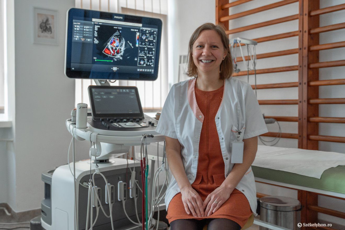 Gyakran szakít időt önkénteskesdésre dr. Sánta Réka, a csíkszeredai kórház gyermekkardiológusa •  Fotó: Pinti Attila