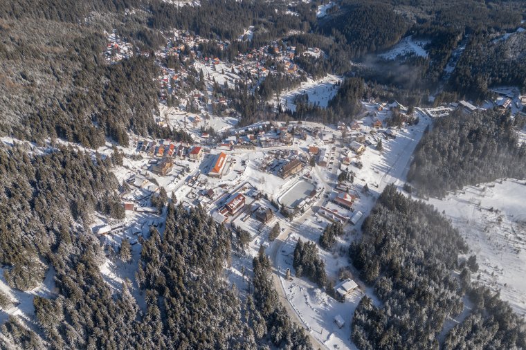 Decemberben felpörög a szilveszteri szállásvadászat – mutatjuk az árakat