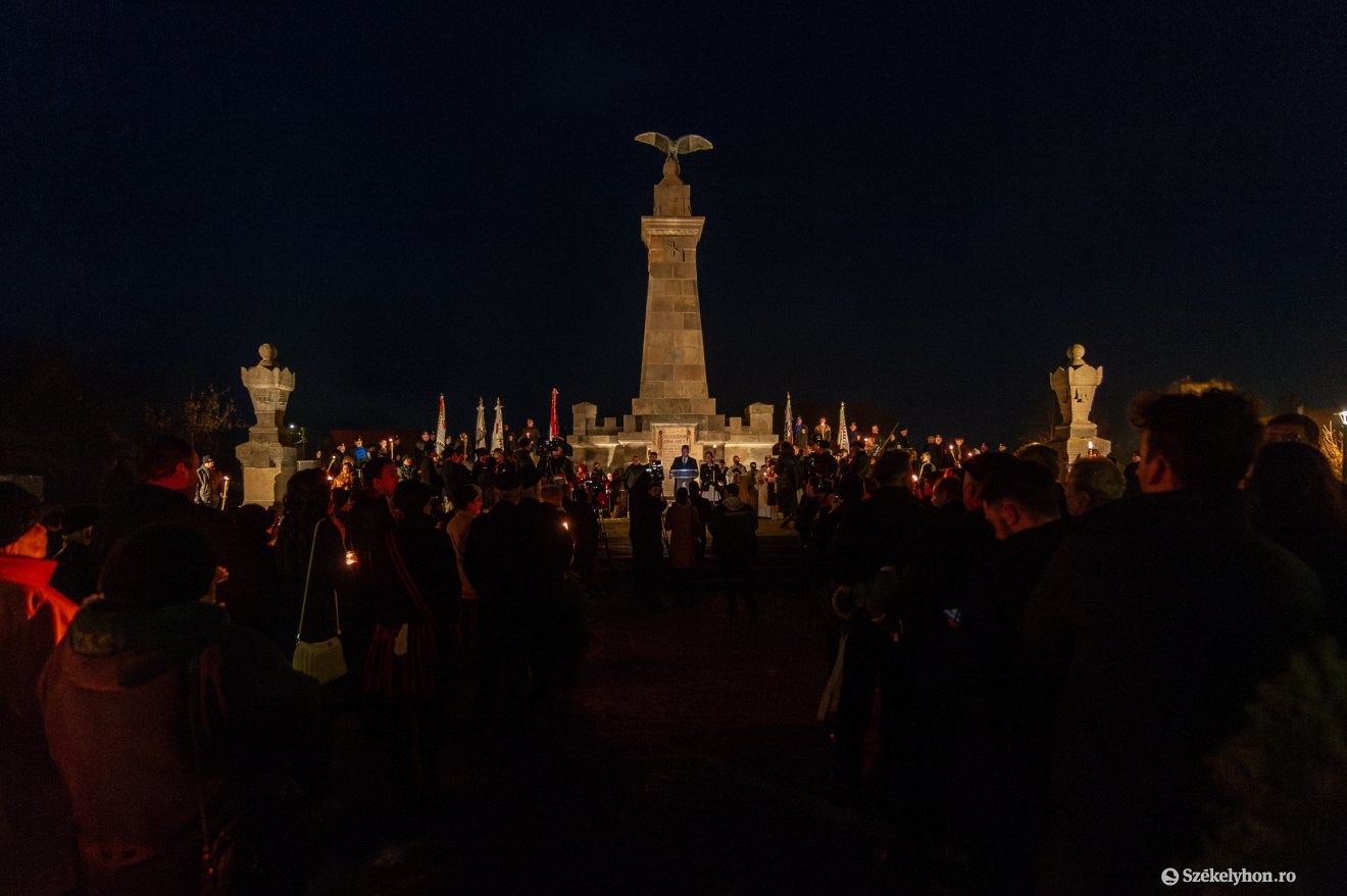 •  Fotó: Pinti Attila