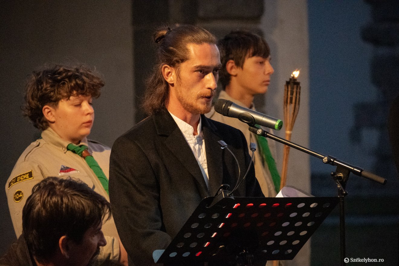 &bullet;  Fotó: Borbély Fanni