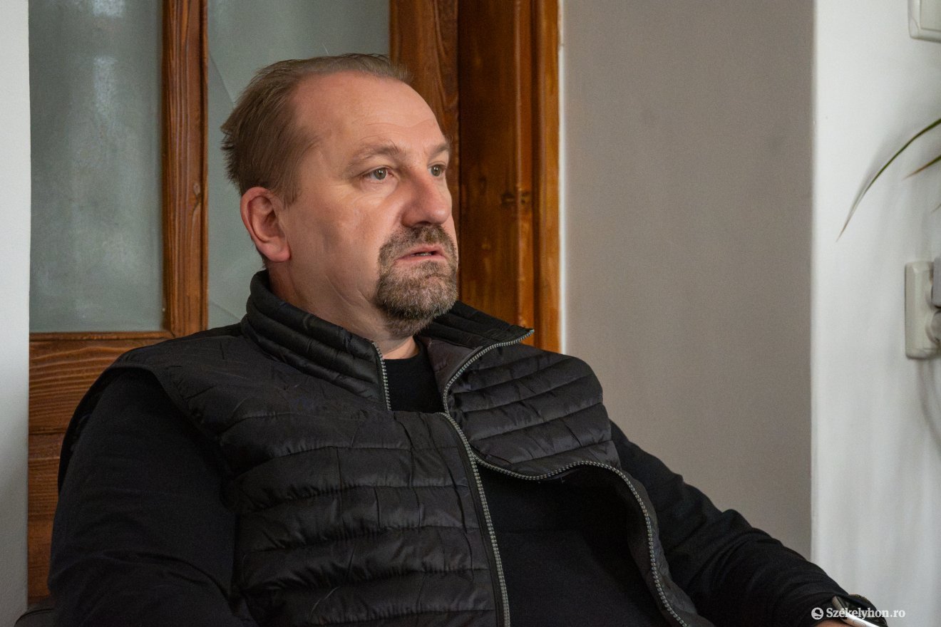 Czikó László, csíkszentmártoni plébános &bullet;  Fotó: Borbély Fanni