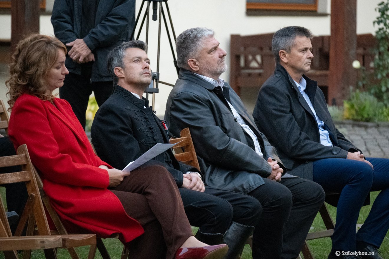 &bullet;  Fotó: Borbély Fanni