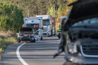Hárman sérültek meg a Csíkszereda és Csíkszentkirály között történt balesetben – frissítve