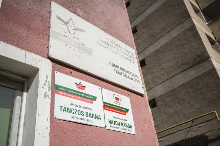 Turisztikai irodává alakítanák a csíkszeredai RMDSZ székházat