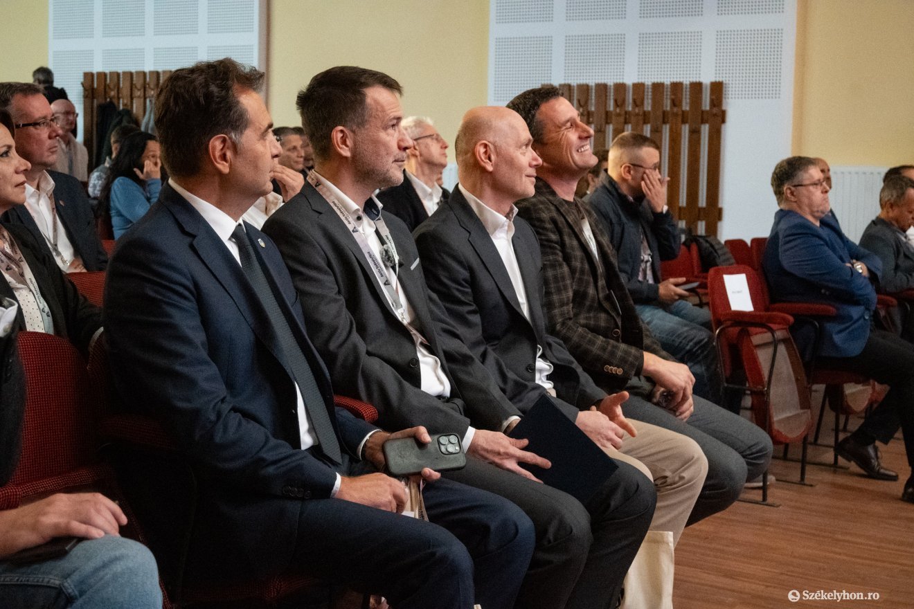 &bullet;  Fotó: Borbély Fanni