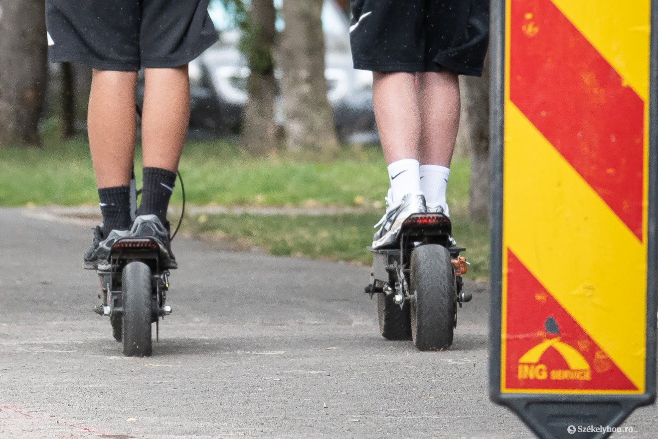Kitiltják több övezetből az elektromos rolereseket • Fotó: Borbély Fanni