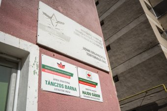 Turisztikai irodává alakítanák a csíkszeredai RMDSZ székházat
