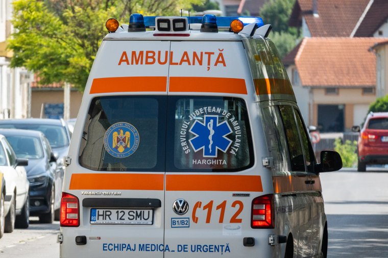 Anyját védte a 13 éves lány, aki megkéselte az apját
