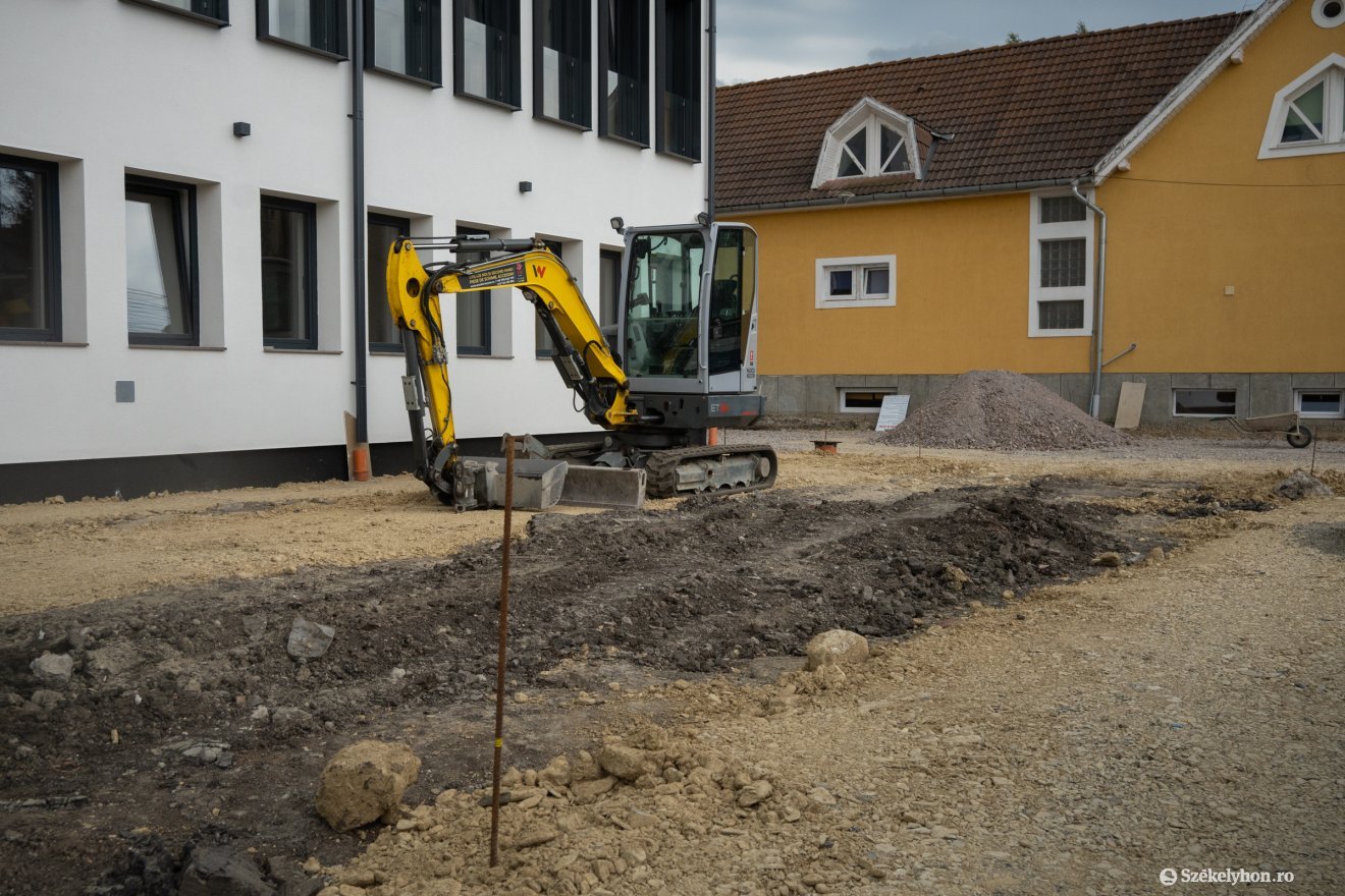 Már csak a külső tereprendezés maradt hátra &bullet;  Fotó: Borbély Fanni