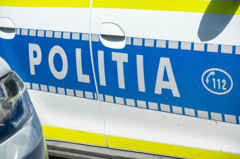 Halálra késelte feleségét és sógornőjét, majd magával is végezni próbált